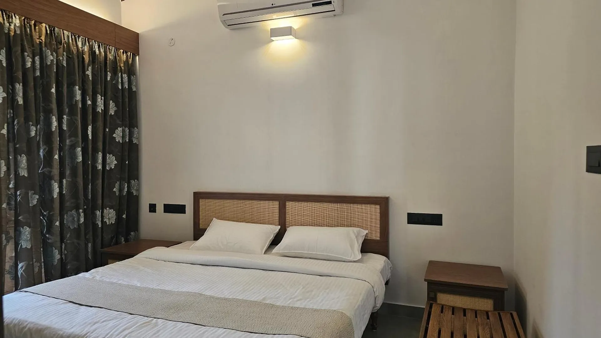 Homestay The Isle By Area 707 Apartment Alwaye